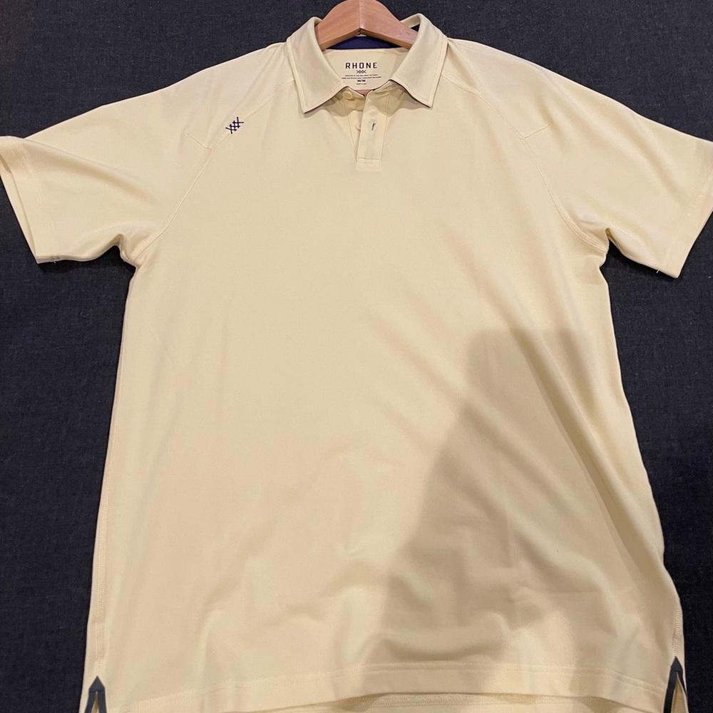 Rhone Delta Pique Polo - M - Banana Crepe  - NWOT